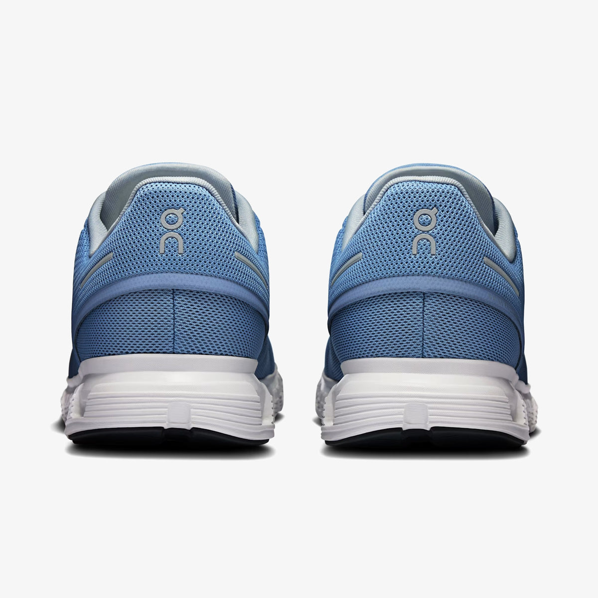 ON Cloud 6 ‘Chambray White’