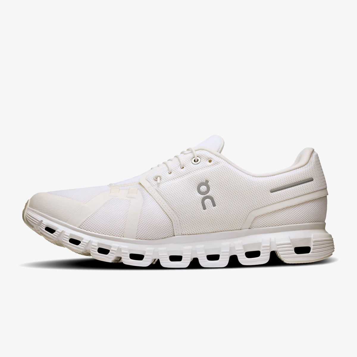 ON Cloud 6 ‘Triple White’